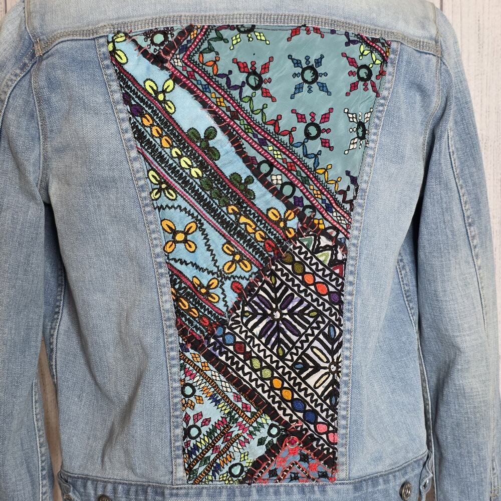 Lucky Brand Embroidered Denim Jacket Boho Festival Western, sz M - Picture 7 of 8